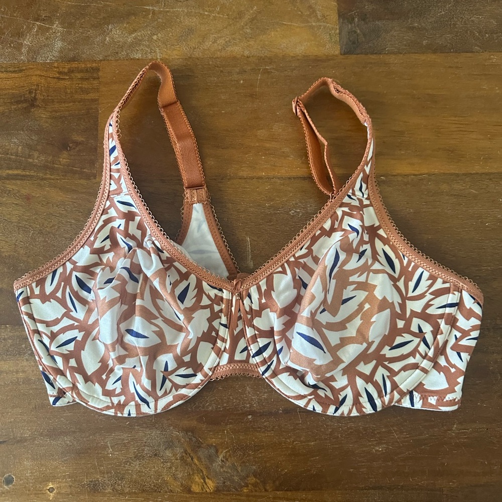Wacoal 855292 Printed‎ Underwire Bra in brown and White size 38D